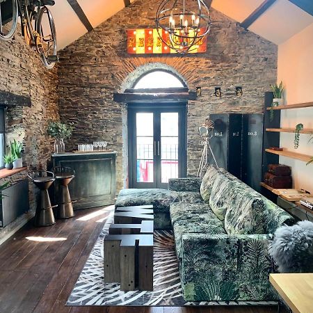 Loft 11 Stunning Luxury Nyc Loft Style Interior Designed 2Bd Apartment Excellent City Centre Location Mezzanine Cinema Room Designer Furniture Amazing Space ดักลาส ภายนอก รูปภาพ