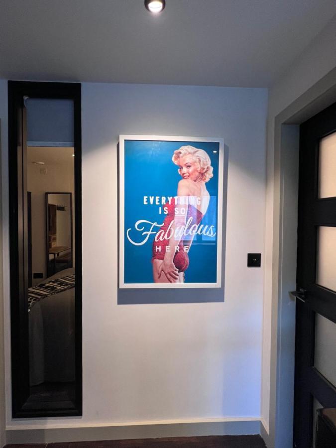 Loft 11 Stunning Luxury Nyc Loft Style Interior Designed 2Bd Apartment Excellent City Centre Location Mezzanine Cinema Room Designer Furniture Amazing Space ดักลาส ภายนอก รูปภาพ