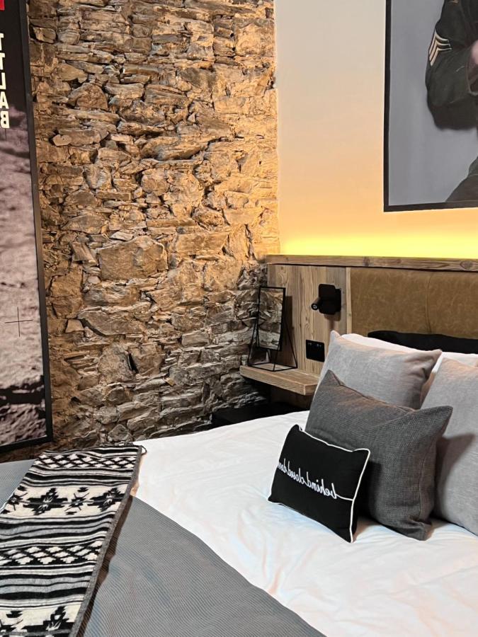 Loft 11 Stunning Luxury Nyc Loft Style Interior Designed 2Bd Apartment Excellent City Centre Location Mezzanine Cinema Room Designer Furniture Amazing Space ดักลาส ภายนอก รูปภาพ