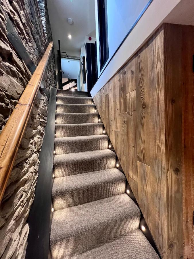 Loft 11 Stunning Luxury Nyc Loft Style Interior Designed 2Bd Apartment Excellent City Centre Location Mezzanine Cinema Room Designer Furniture Amazing Space ดักลาส ภายนอก รูปภาพ
