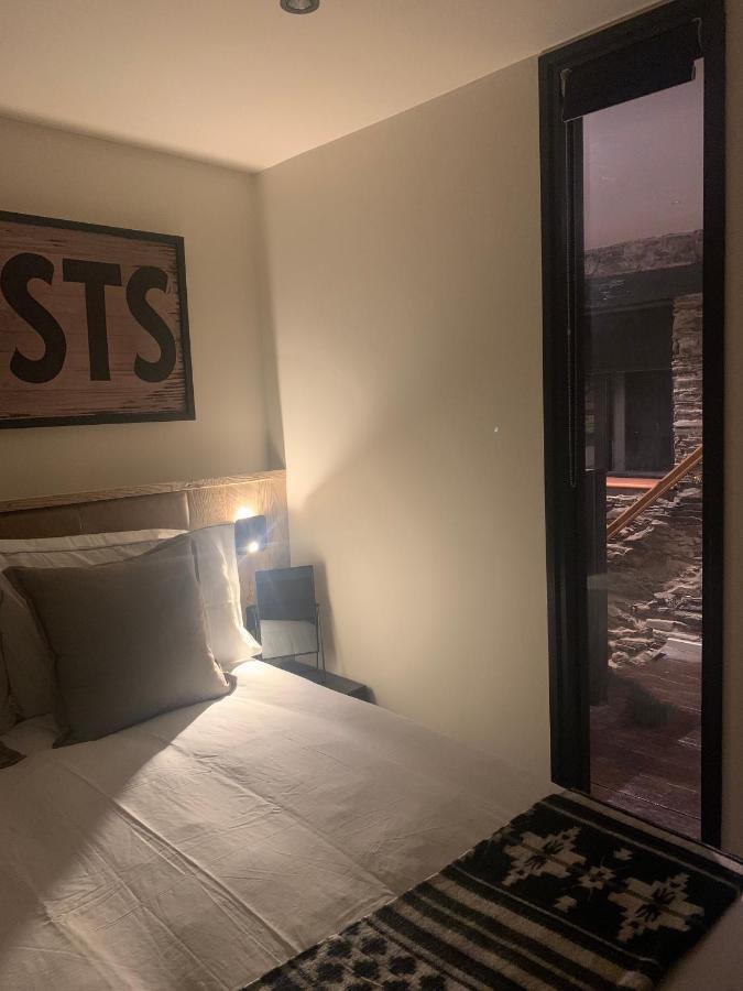 Loft 11 Stunning Luxury Nyc Loft Style Interior Designed 2Bd Apartment Excellent City Centre Location Mezzanine Cinema Room Designer Furniture Amazing Space ดักลาส ภายนอก รูปภาพ