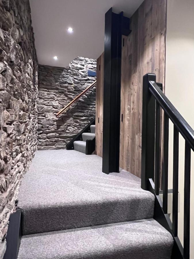Loft 11 Stunning Luxury Nyc Loft Style Interior Designed 2Bd Apartment Excellent City Centre Location Mezzanine Cinema Room Designer Furniture Amazing Space ดักลาส ภายนอก รูปภาพ